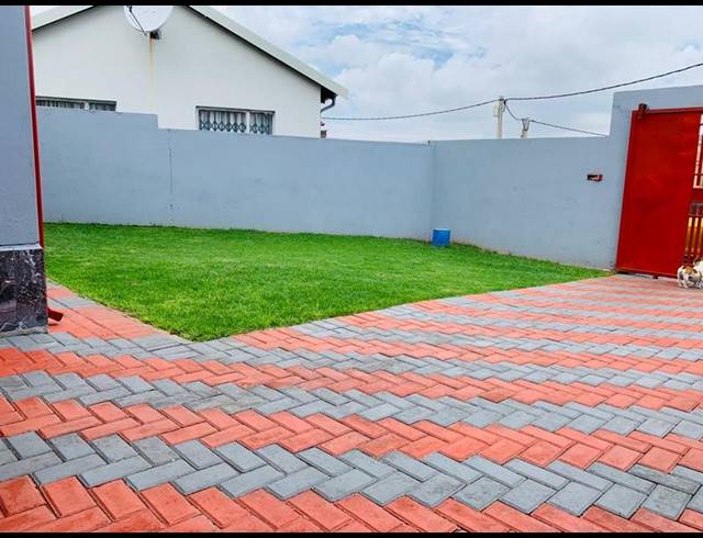 3 BEDROOM PROPERTY TO RENT IN FLEURHOF